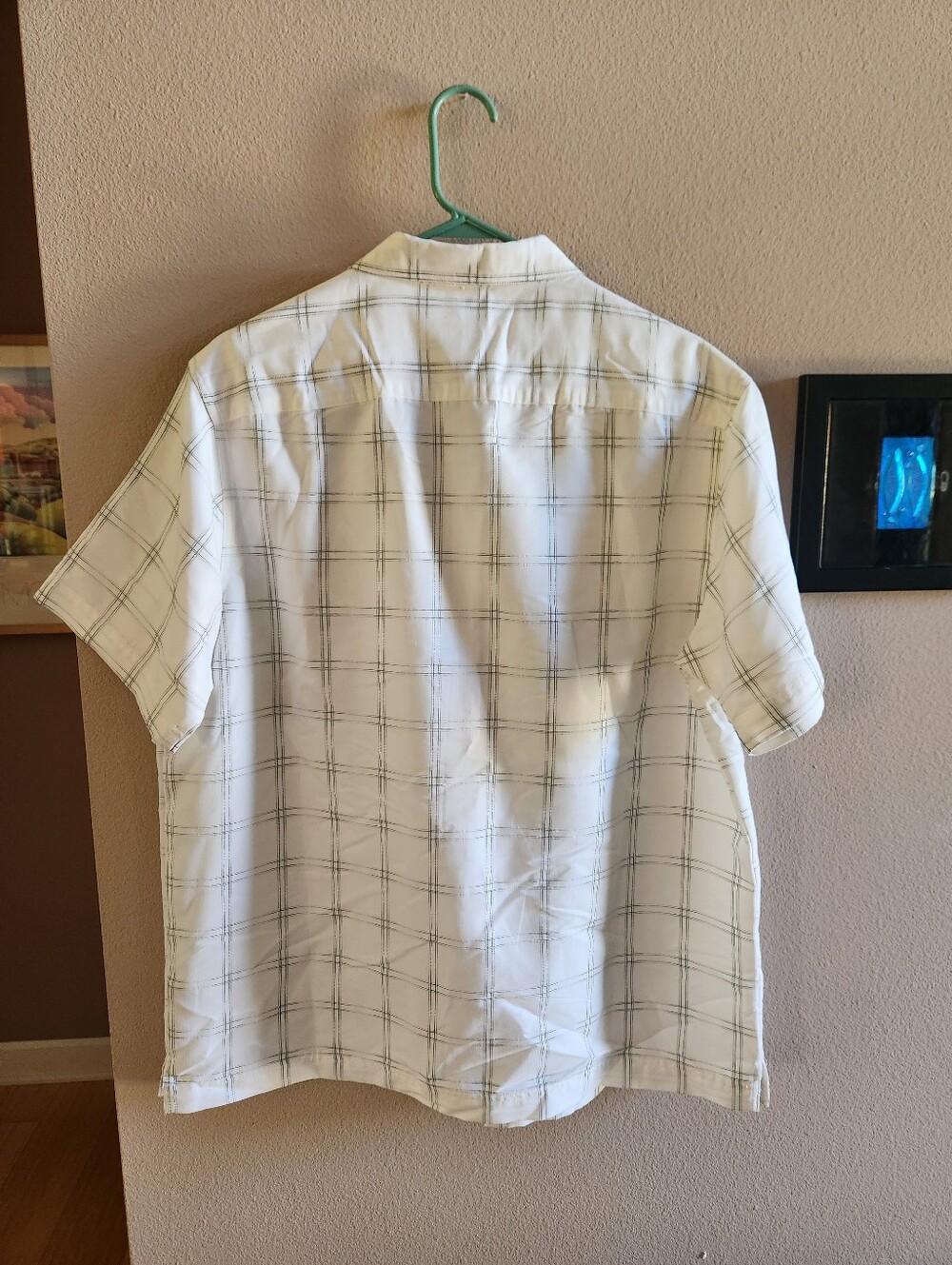 Paradise Collection Button Down L - Picture 6 of 6